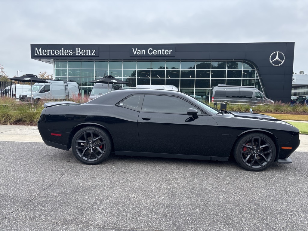 2021 Dodge Challenger R/T photo 2