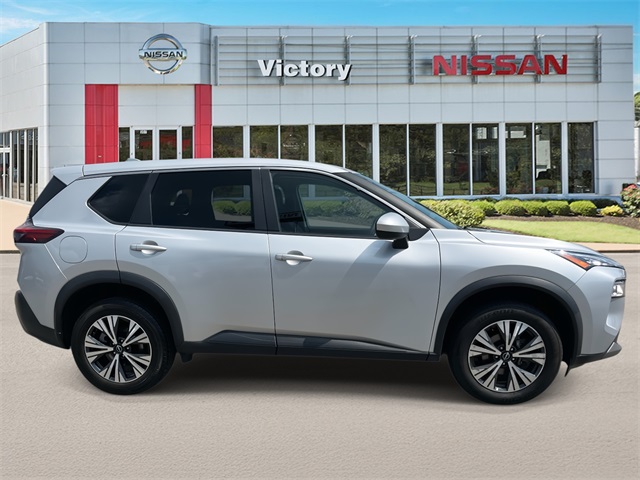 2023 Nissan Rogue SV photo 2