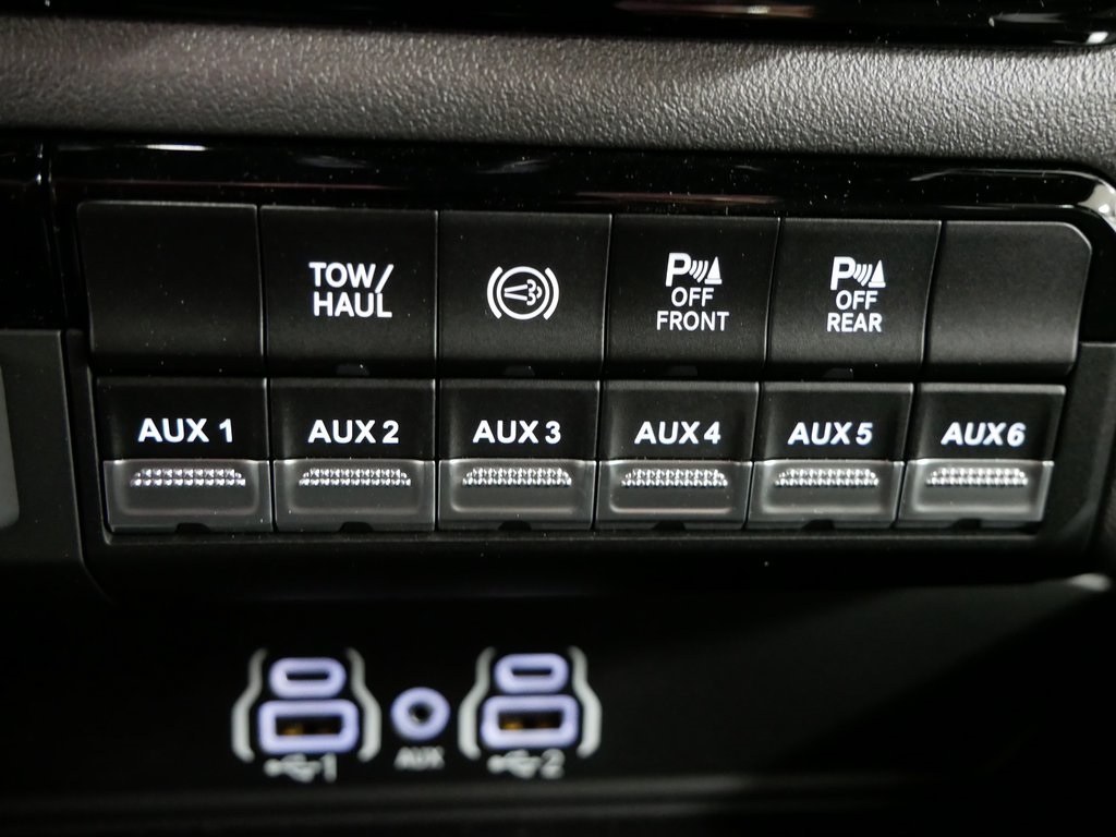 2025 Ram 3500 Big Horn photo 24