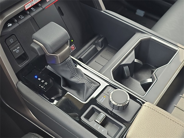 2025 Toyota Tundra Limited CrewMax photo 28