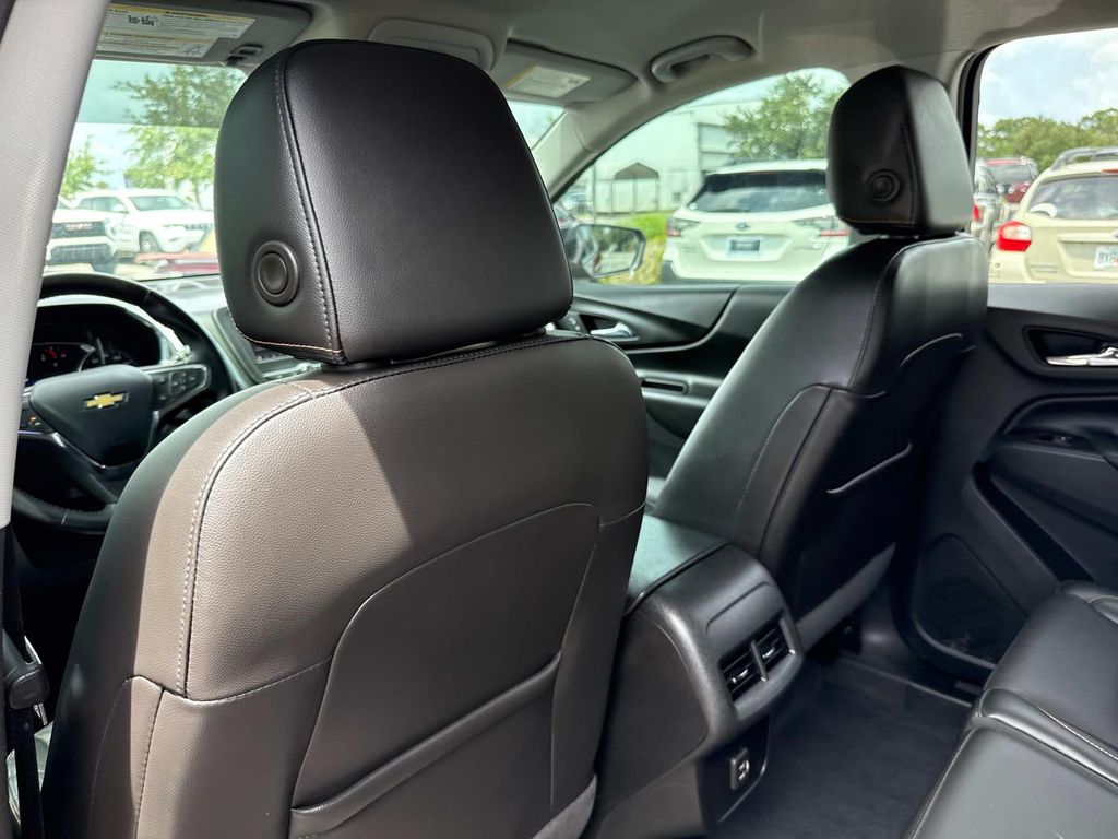 2021 Chevrolet Equinox LT photo 11