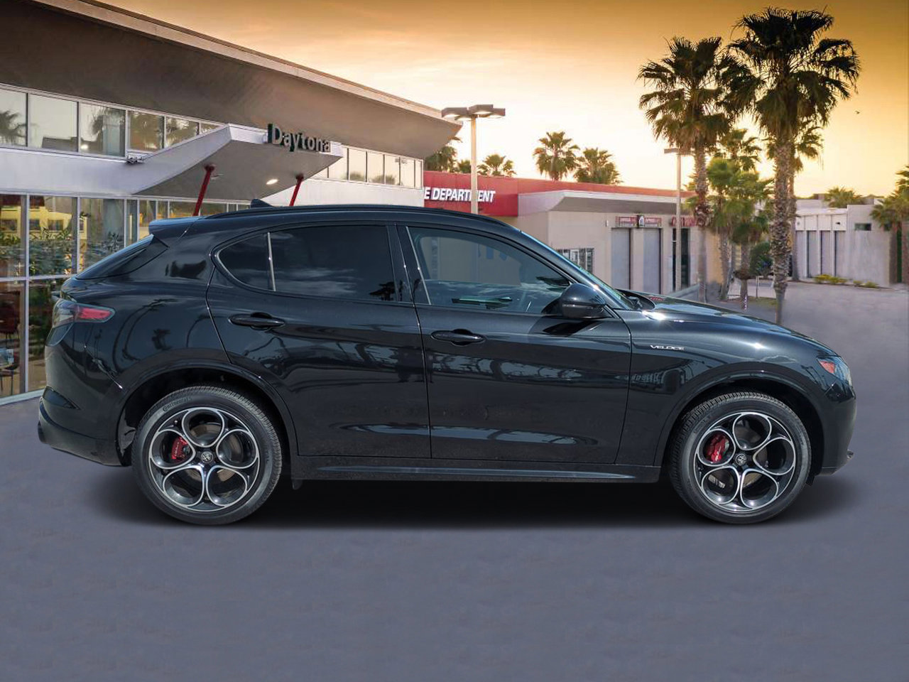 2025 Alfa Romeo Stelvio Sprint photo 2