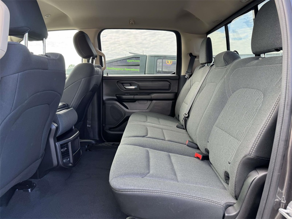 2019 Ram 1500 Tradesman photo 14