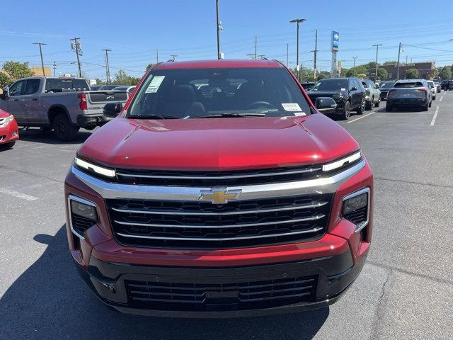 2026 Chevrolet Traverse High Country photo 2