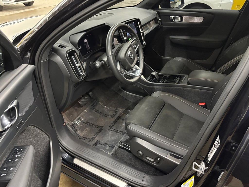 2023 Volvo C40 Recharge Plus photo 9
