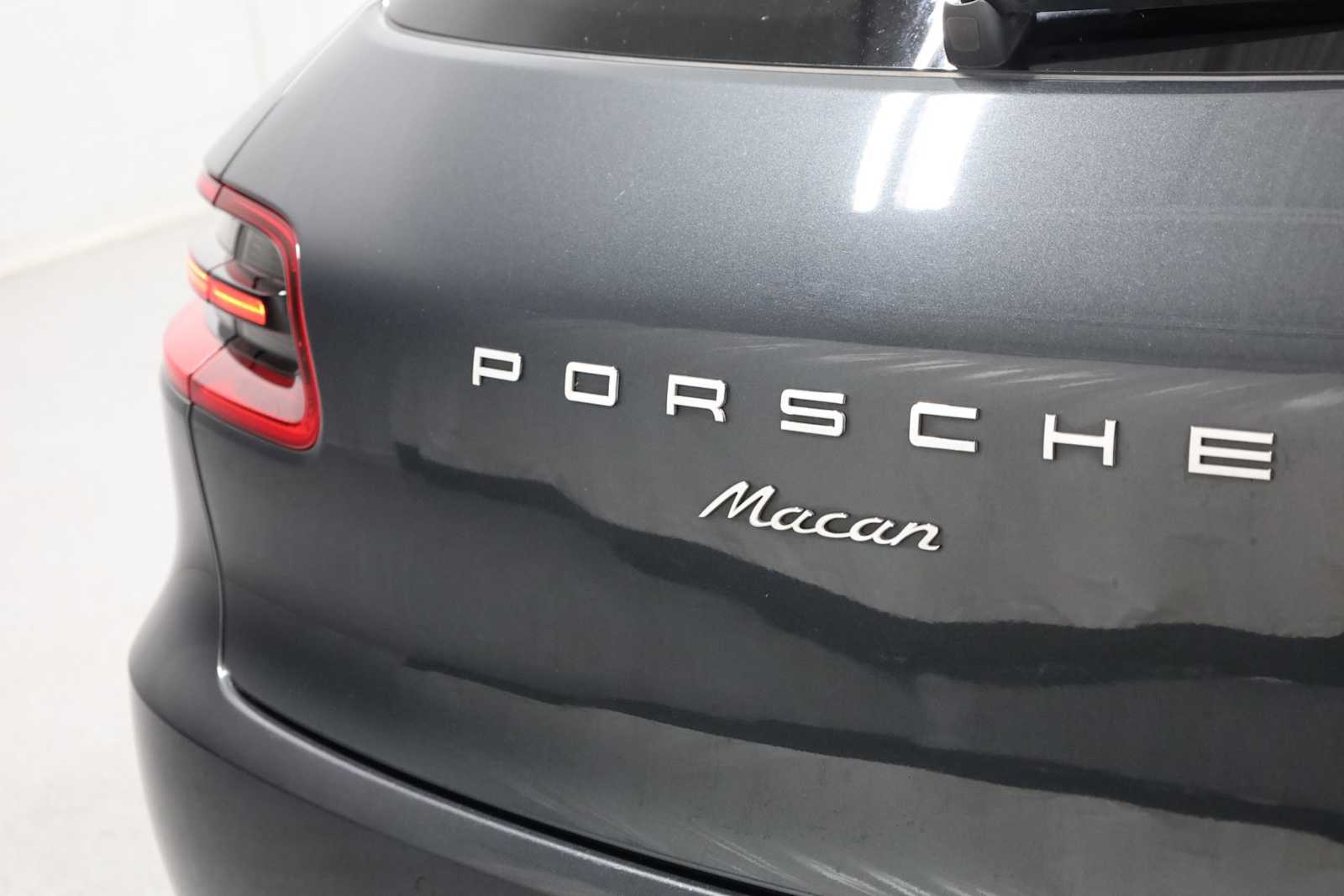 2018 Porsche Macan photo 7