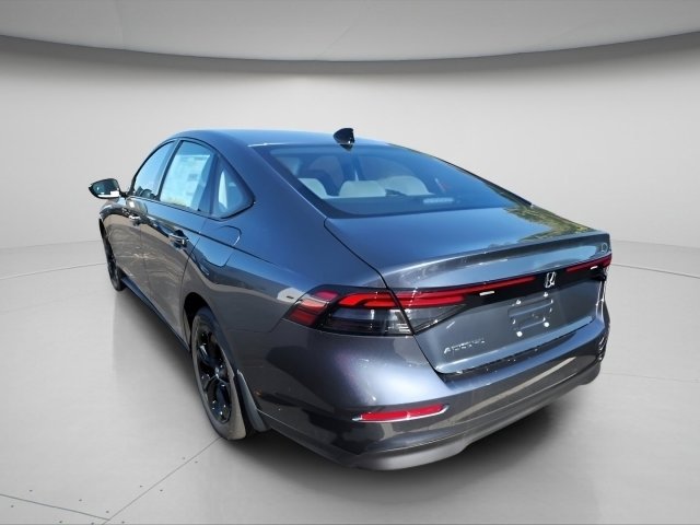 2025 Honda Accord SE photo 4