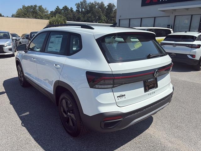 2025 Volkswagen Taos S photo 4