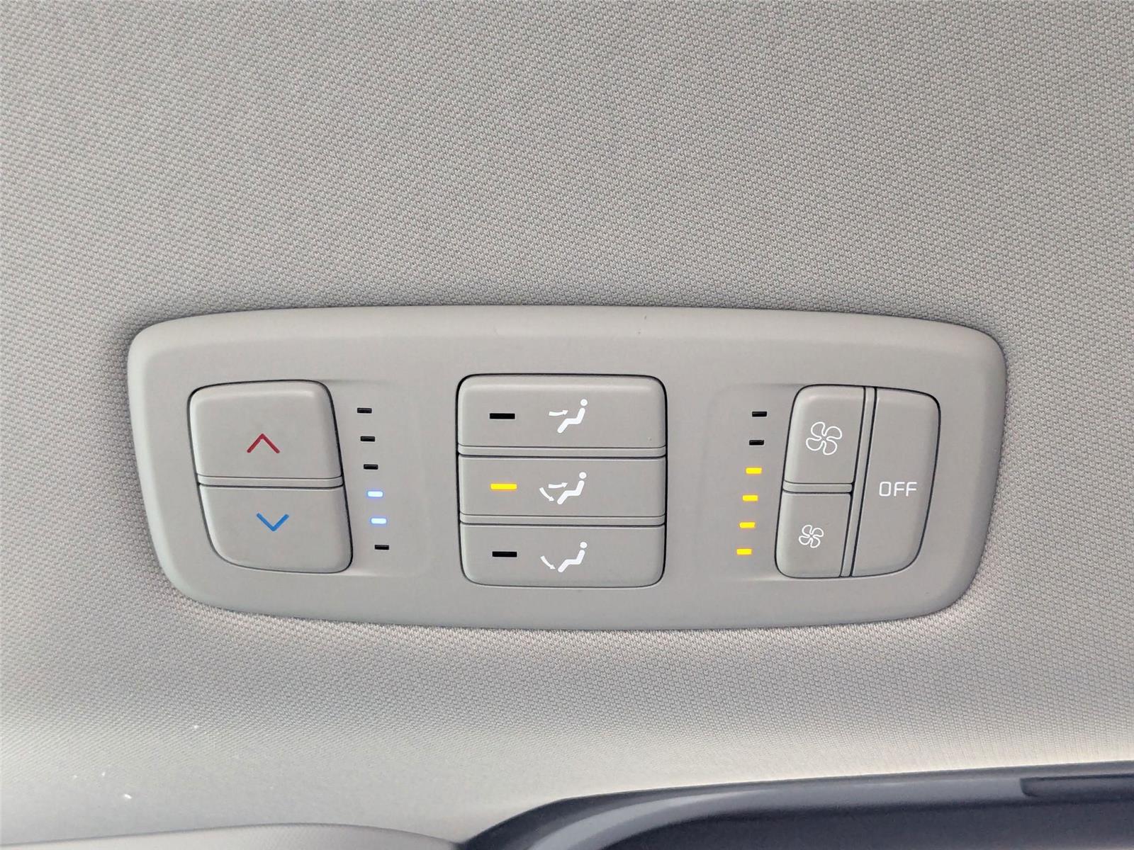2022 Kia Carnival LX photo 27