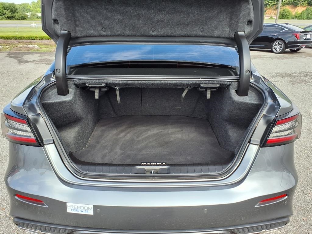 2021 Nissan Maxima SV photo 12