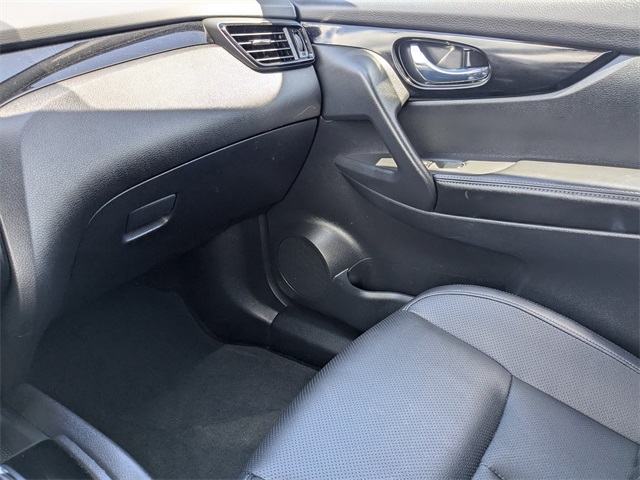 2022 Nissan Rogue Sport SL photo 19