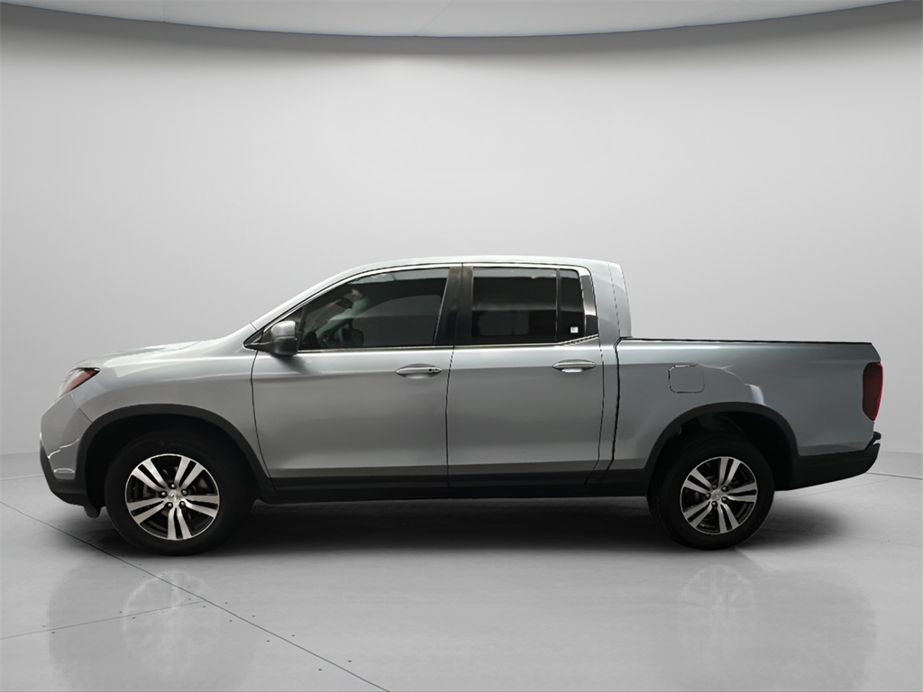 2017 Honda Ridgeline RTS photo 2