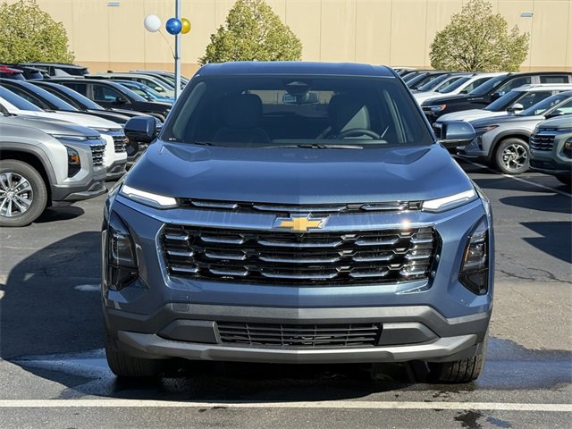 2026 Chevrolet Equinox LT photo 2