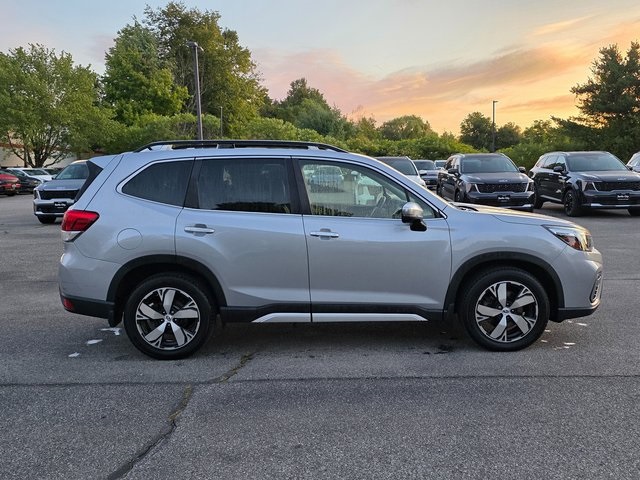 2020 Subaru Forester Touring photo 5
