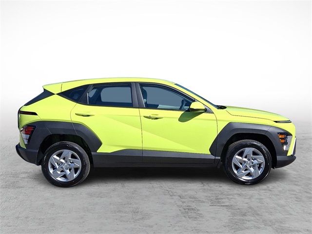 2026 Hyundai Kona SE photo 5
