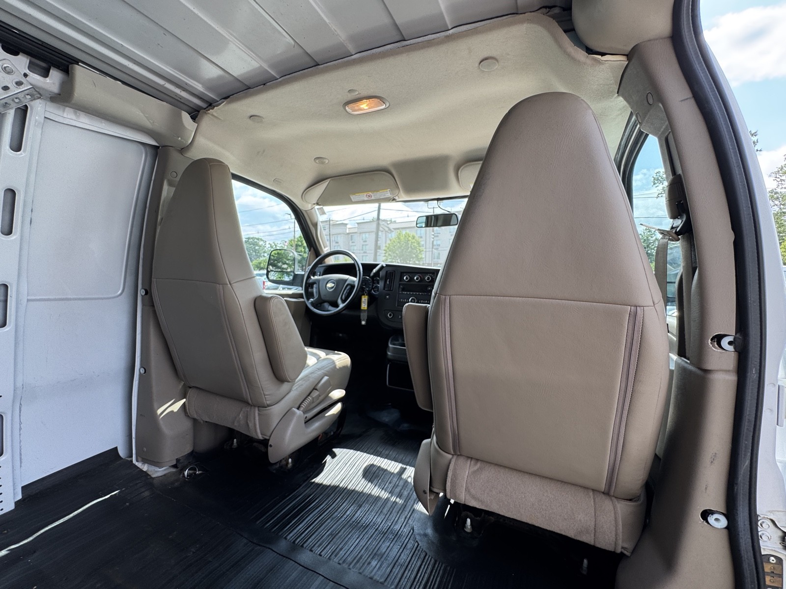 2021 Chevrolet Express Cargo Work Van 2500 photo 9