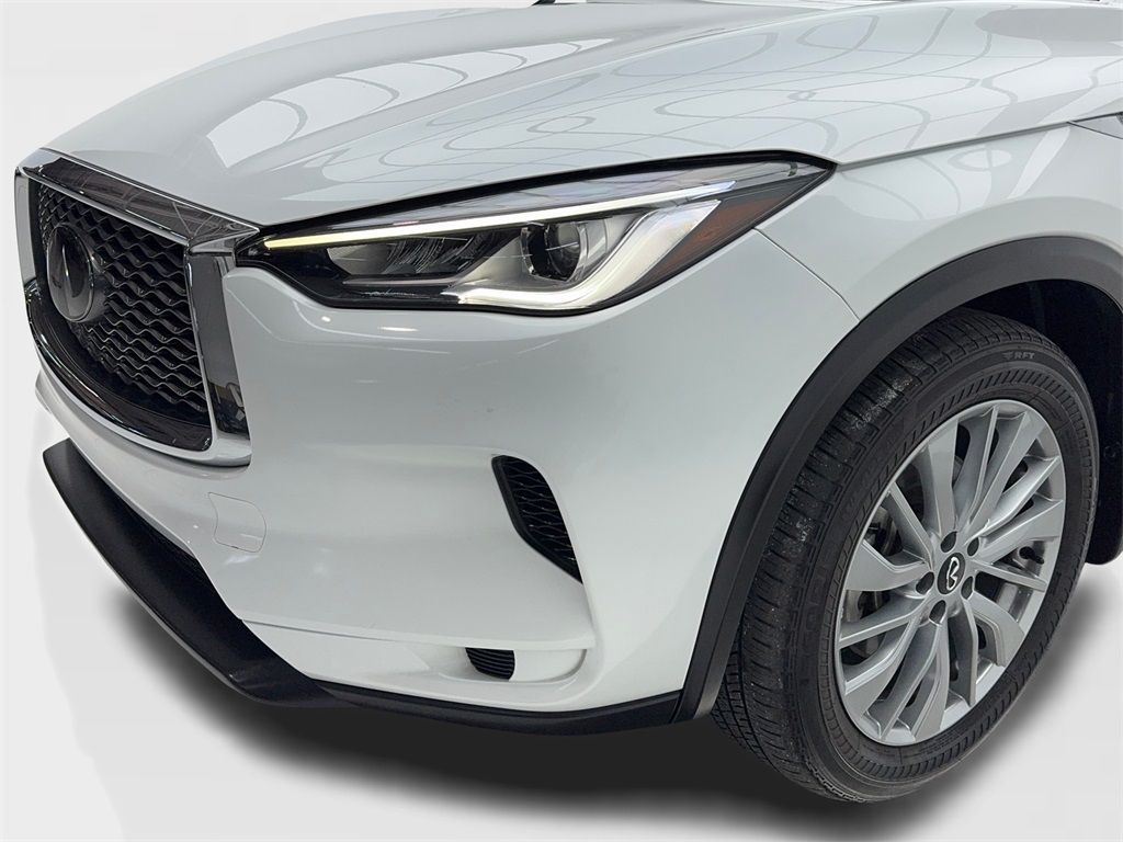 2023 Infiniti QX50 Luxe photo 4