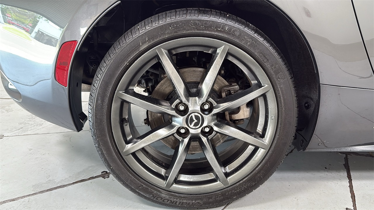 2017 Mazda MX-5 Miata RF Miata Grand Touring photo 18