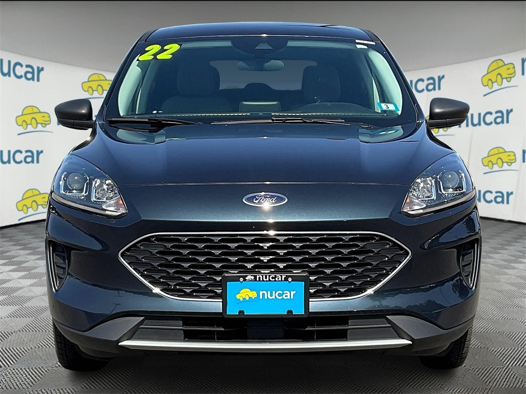 2022 Ford Escape SE photo 2