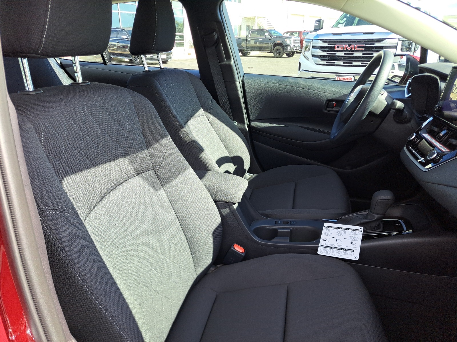 2025 Toyota Corolla LE photo 27