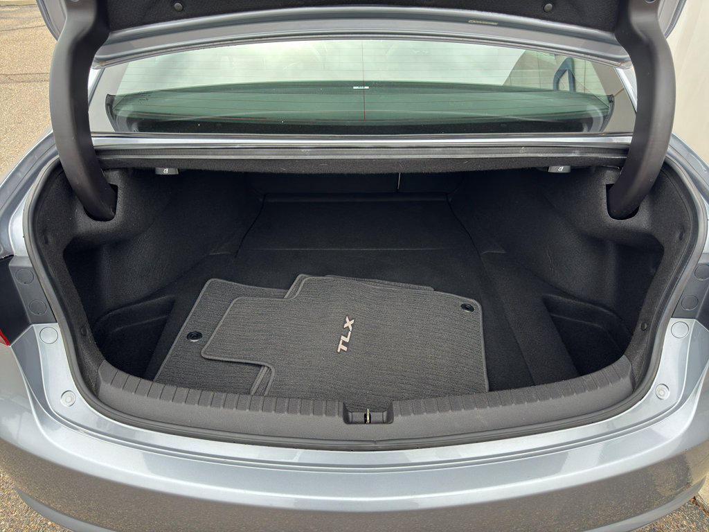 2015 Acura TLX Technology photo 16