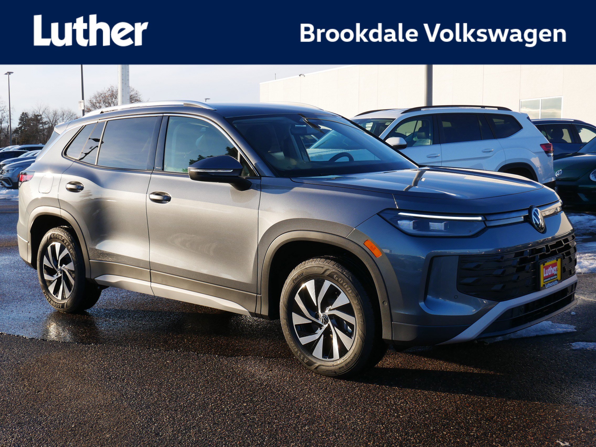 2026 Volkswagen Tiguan S's photo