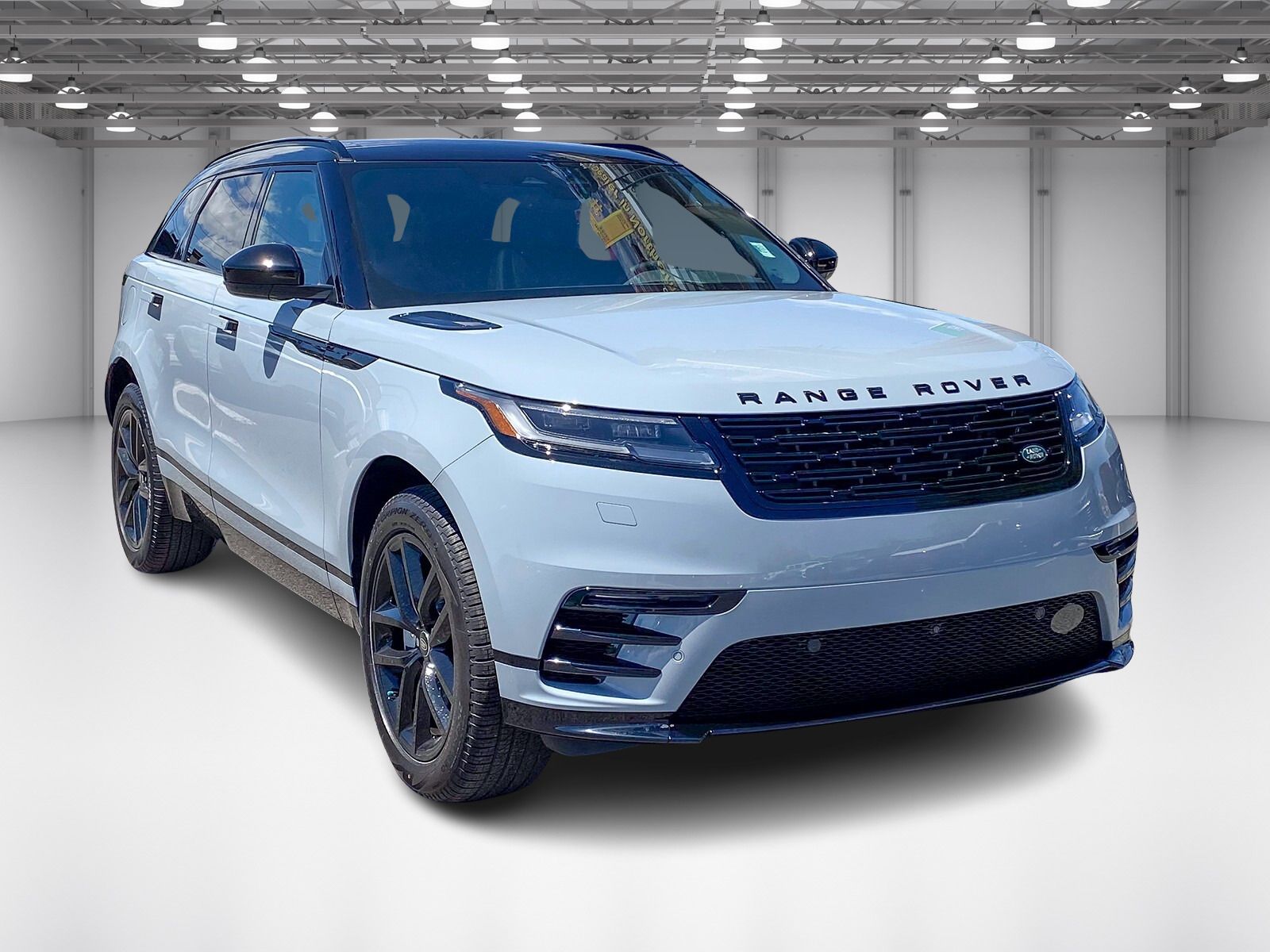 2025 Land Rover Range Rover Velar SE photo 7