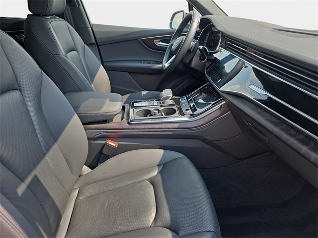 2023 Audi Q7 55 Prestige photo 10