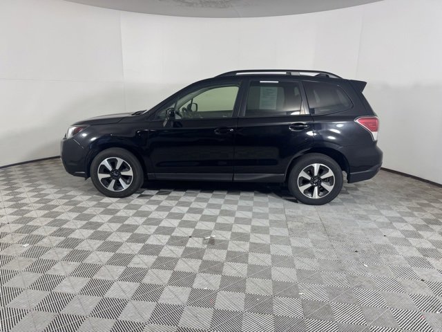 2017 Subaru Forester Premium photo 4