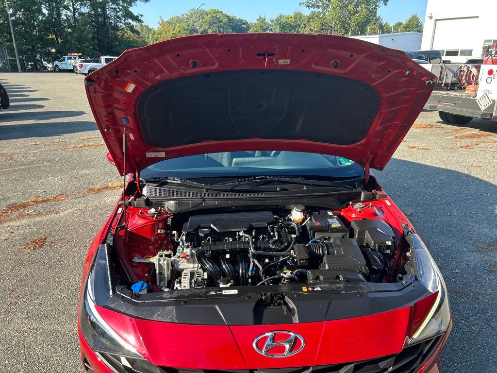 2023 Hyundai Elantra SEL photo 10