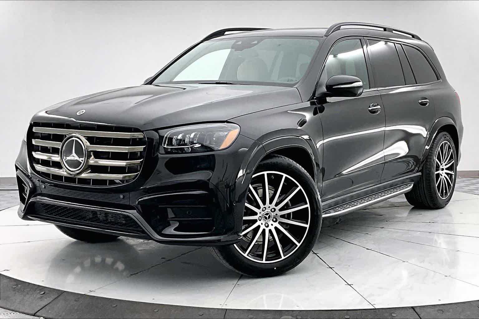 2026 Mercedes-Benz GLS Base's photo