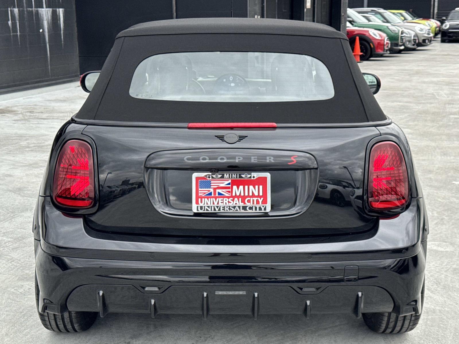 2026 Mini Cooper Convertible Iconic photo 2