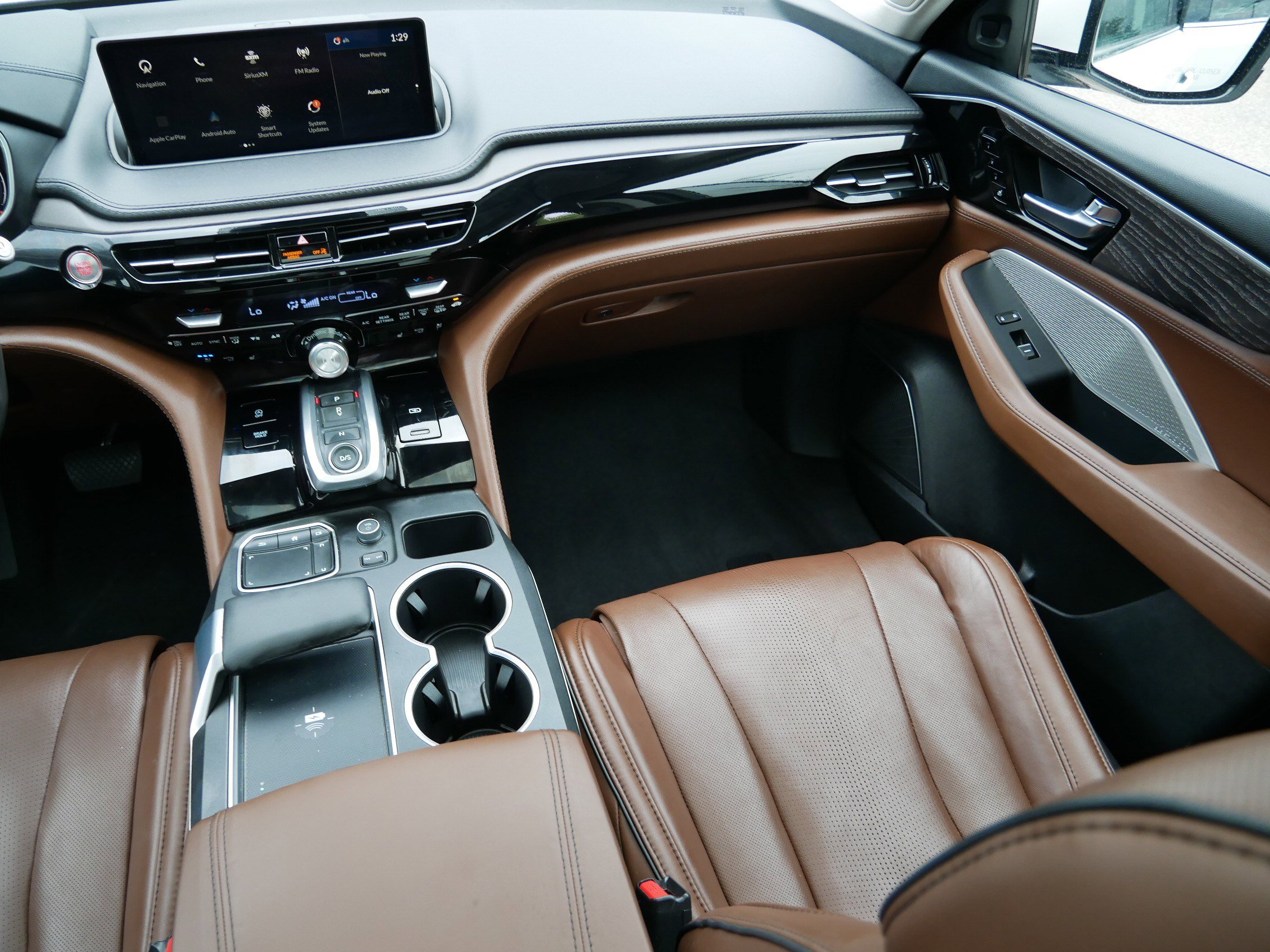 2023 Acura MDX SH-AWD Advance photo 11
