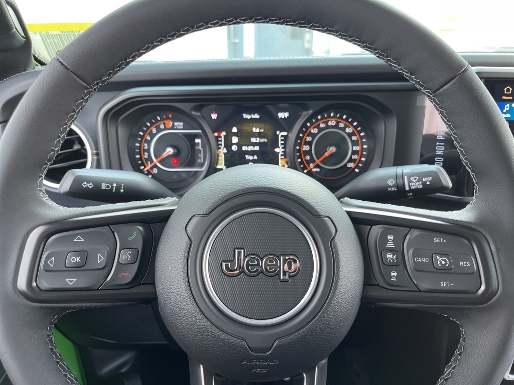 2025 Jeep Gladiator Sport photo 43