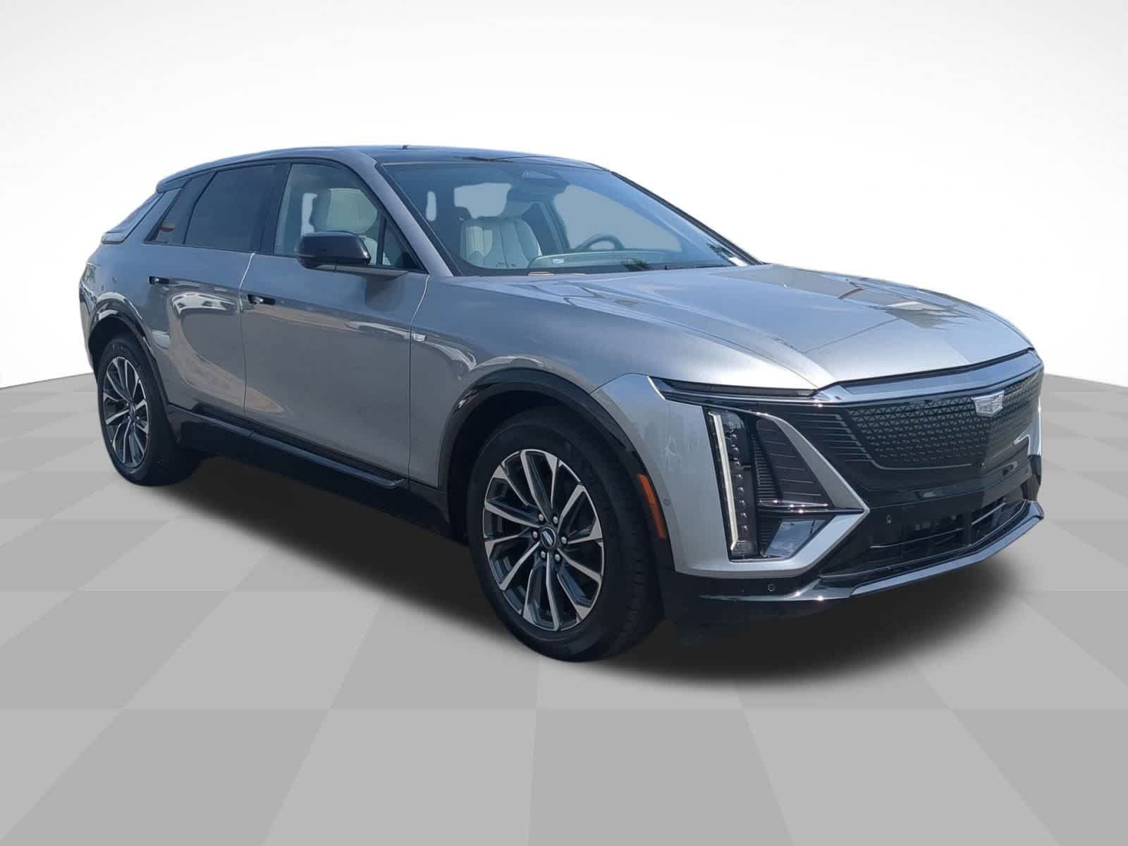 2025 Cadillac Lyriq Sport photo 3