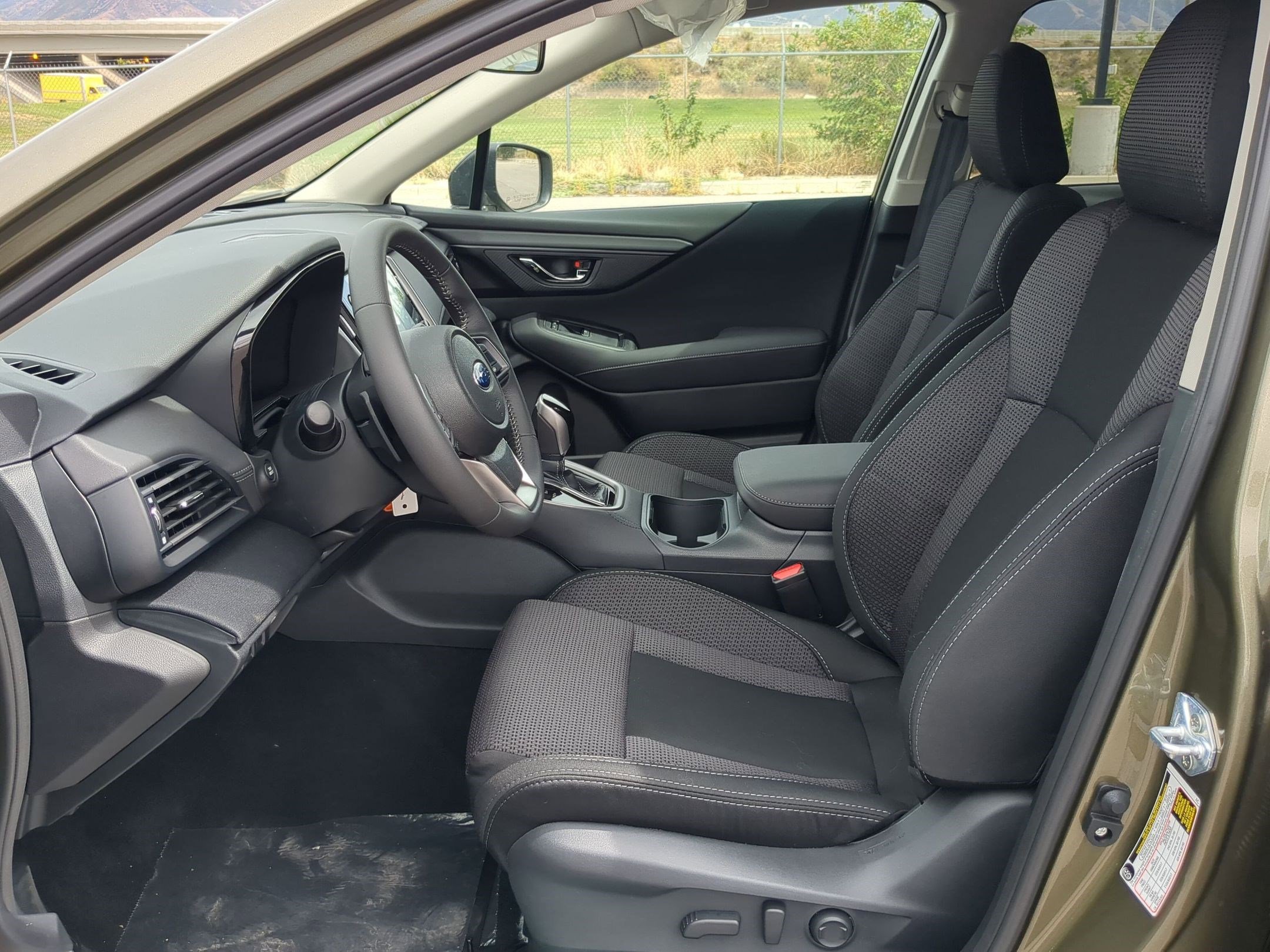2025 Subaru Outback Premium photo 13