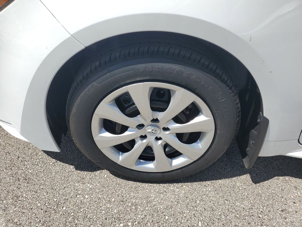 2026 Toyota Corolla LE photo 9