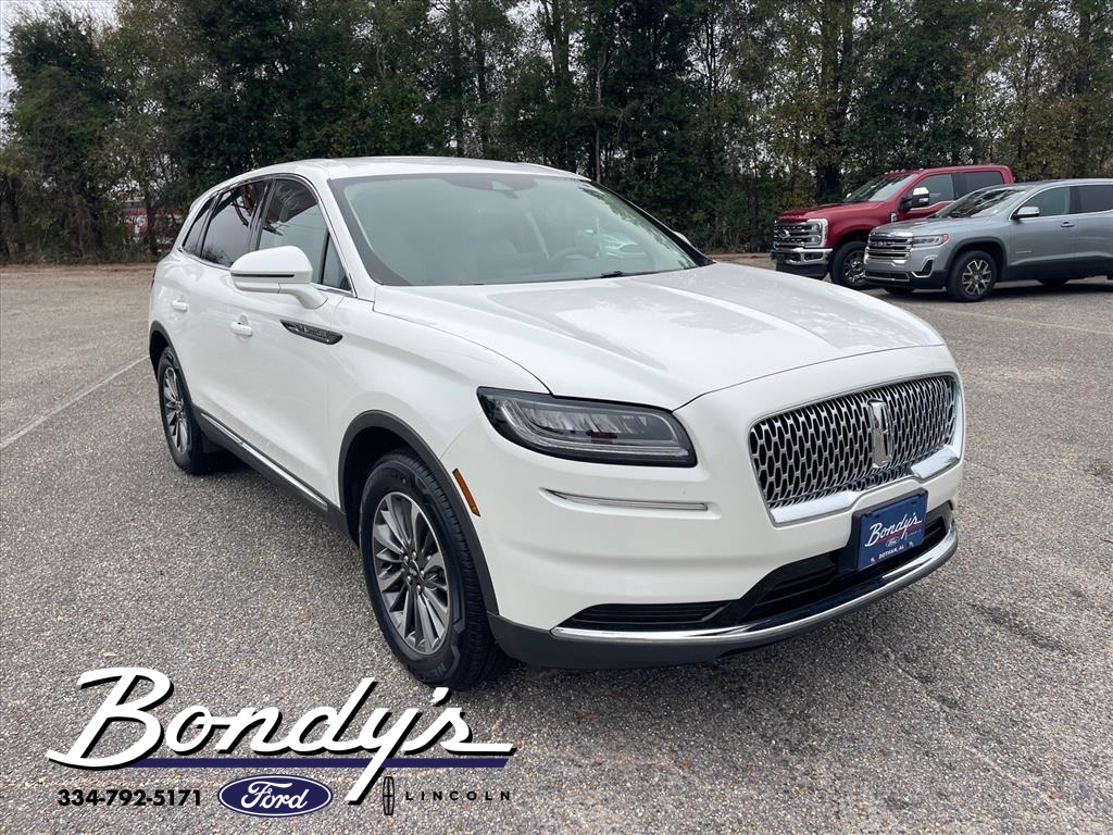 2022 Lincoln Nautilus Base's photo