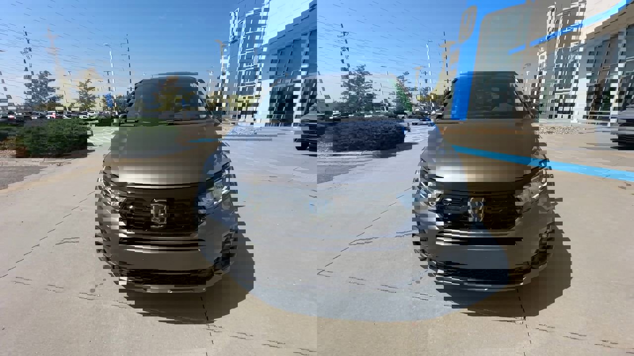 2026 Honda Odyssey Touring photo 3