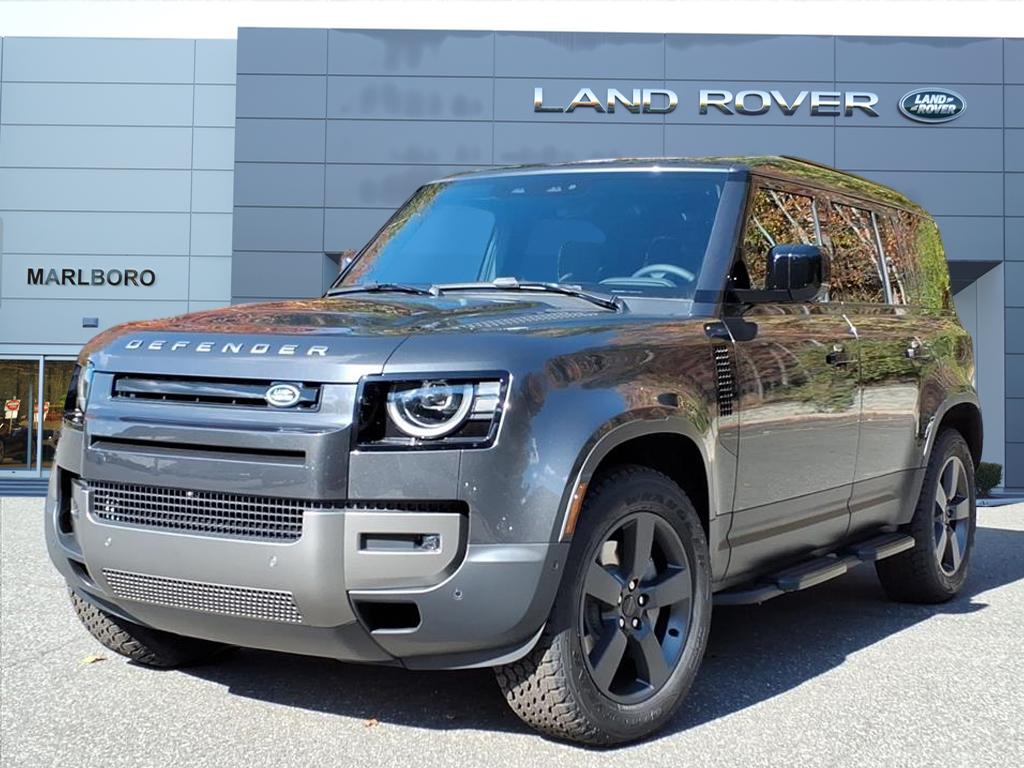 2026 Land Rover Defender S's photo