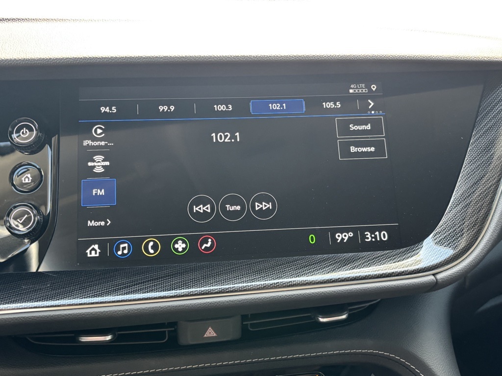 2023 Buick Envision Essence photo 10