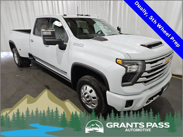 2026 Chevrolet Silverado 3500HD High Country's photo