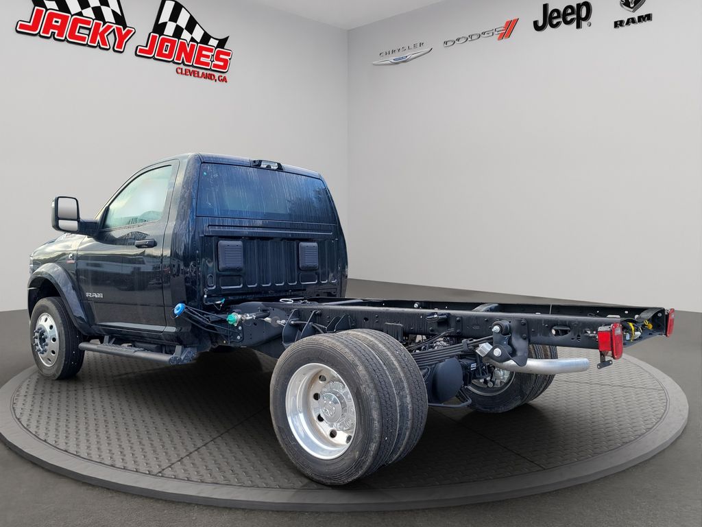 2025 Ram 4500 photo 3