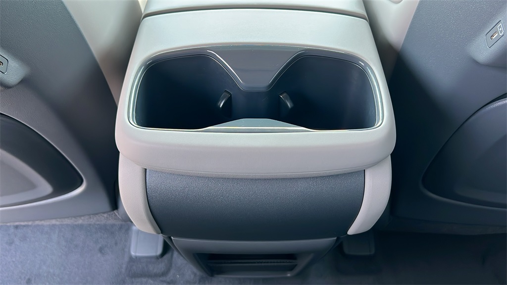 2026 Kia EV9 Wind photo 5