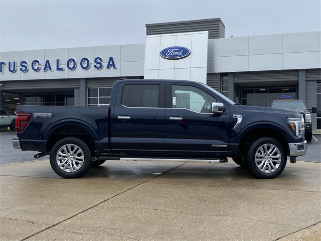 2025 Ford F-150 Lariat photo 2
