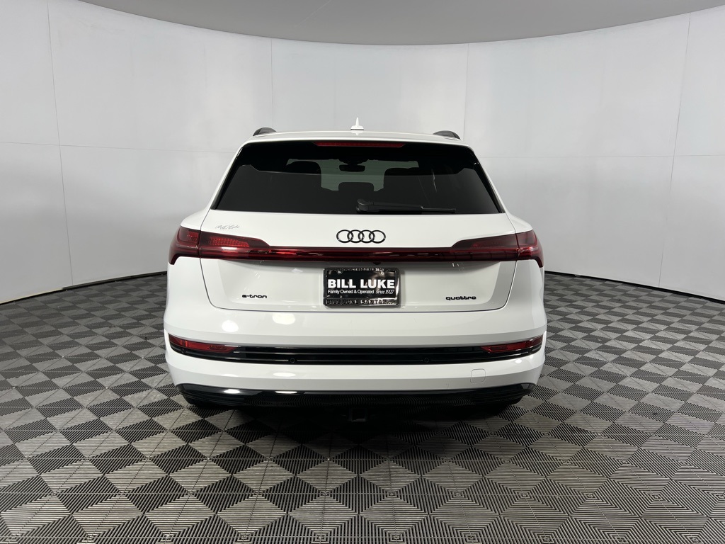 2023 Audi e-tron Premium photo 6