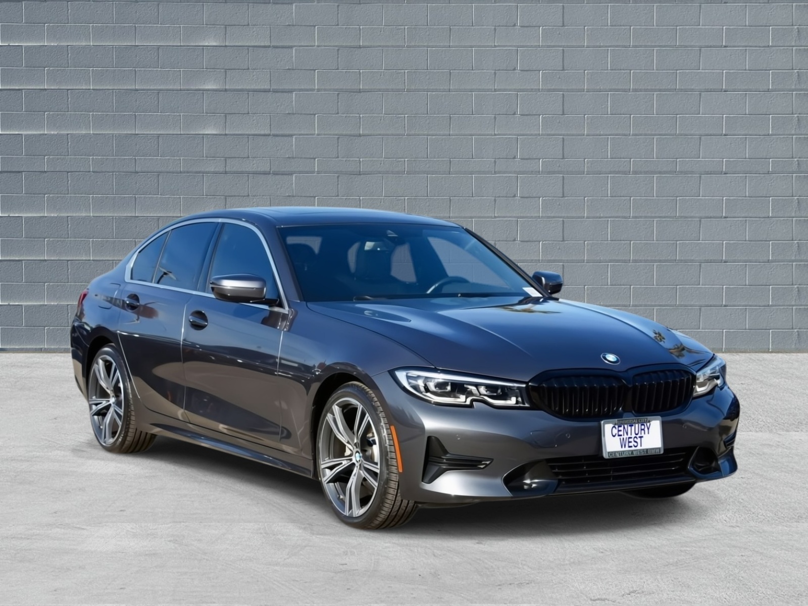 2021 BMW 3 Series 330e's photo