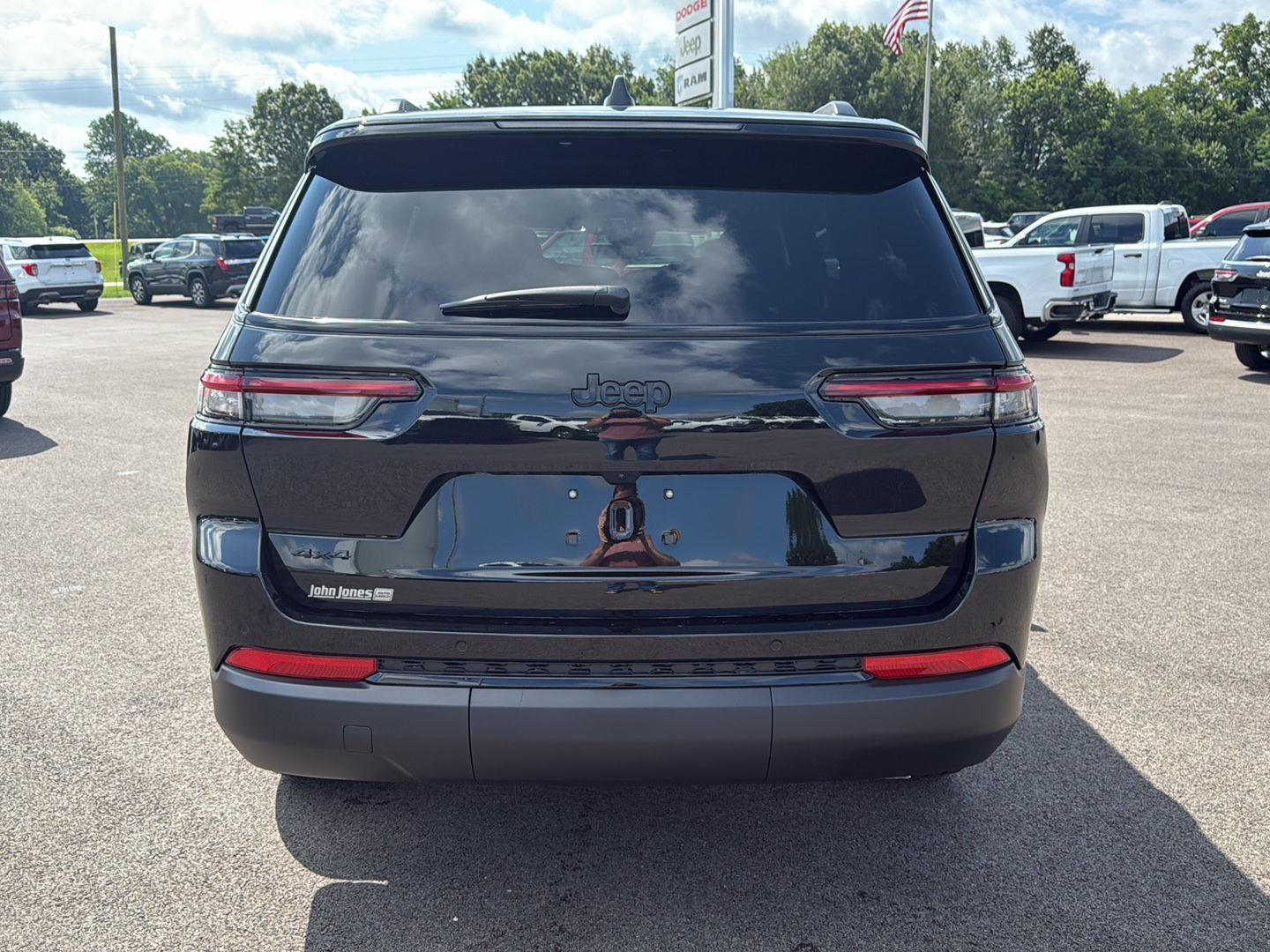 2025 Jeep Grand Cherokee Altitude X photo 16