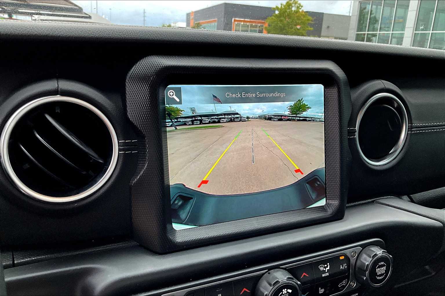 2021 Jeep Gladiator Overland photo 24