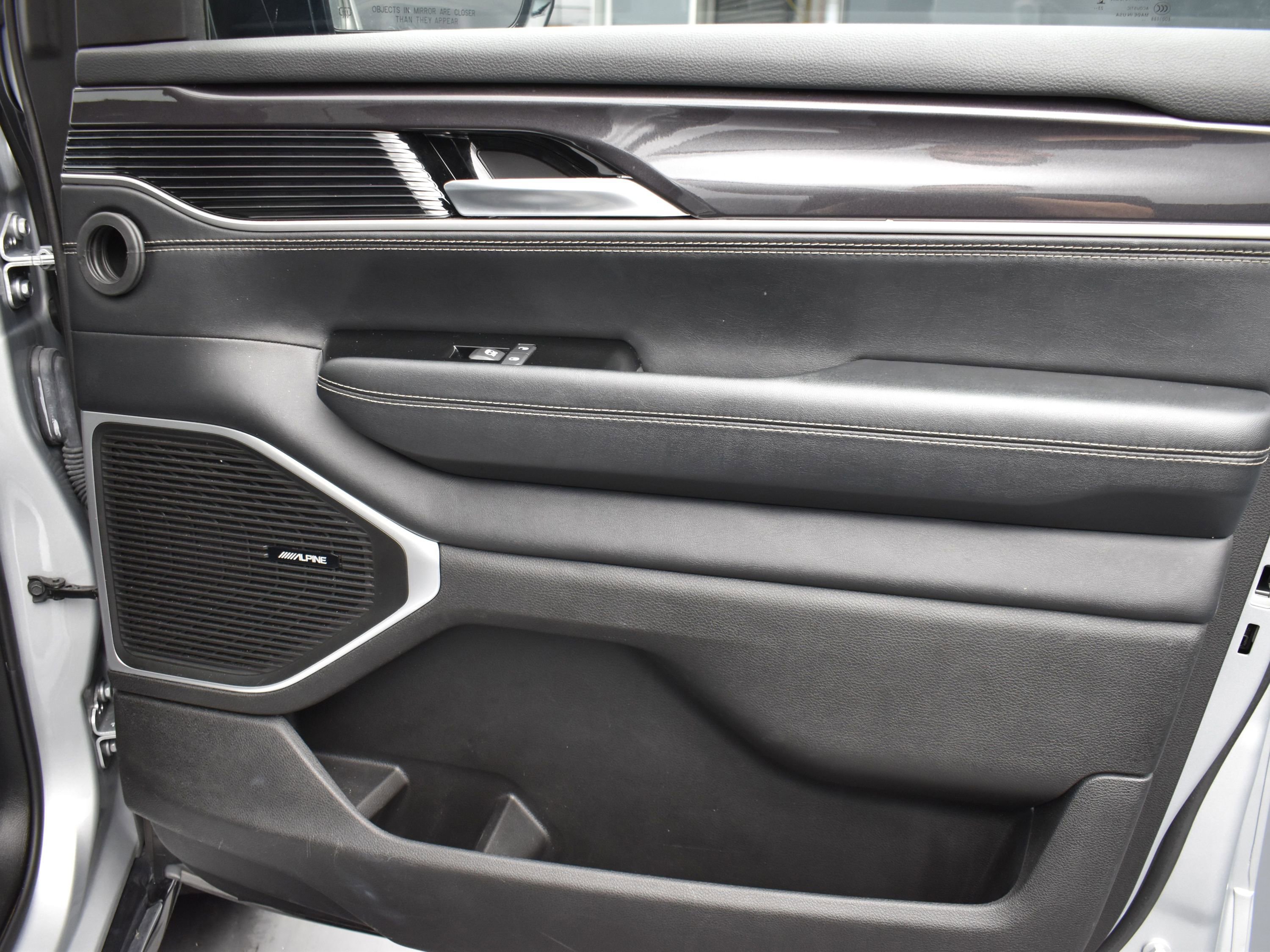 2024 Jeep Wagoneer L Base photo 19